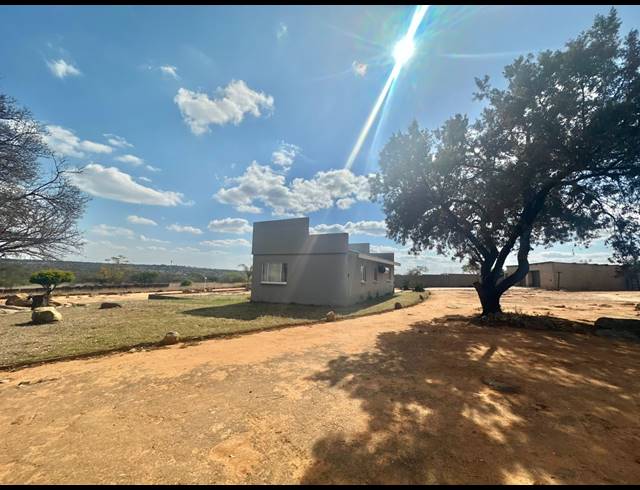 2,000M² SMALLHOLDING FOR SALE IN DALMADA AH